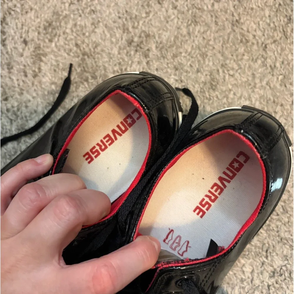 Converse size excellent